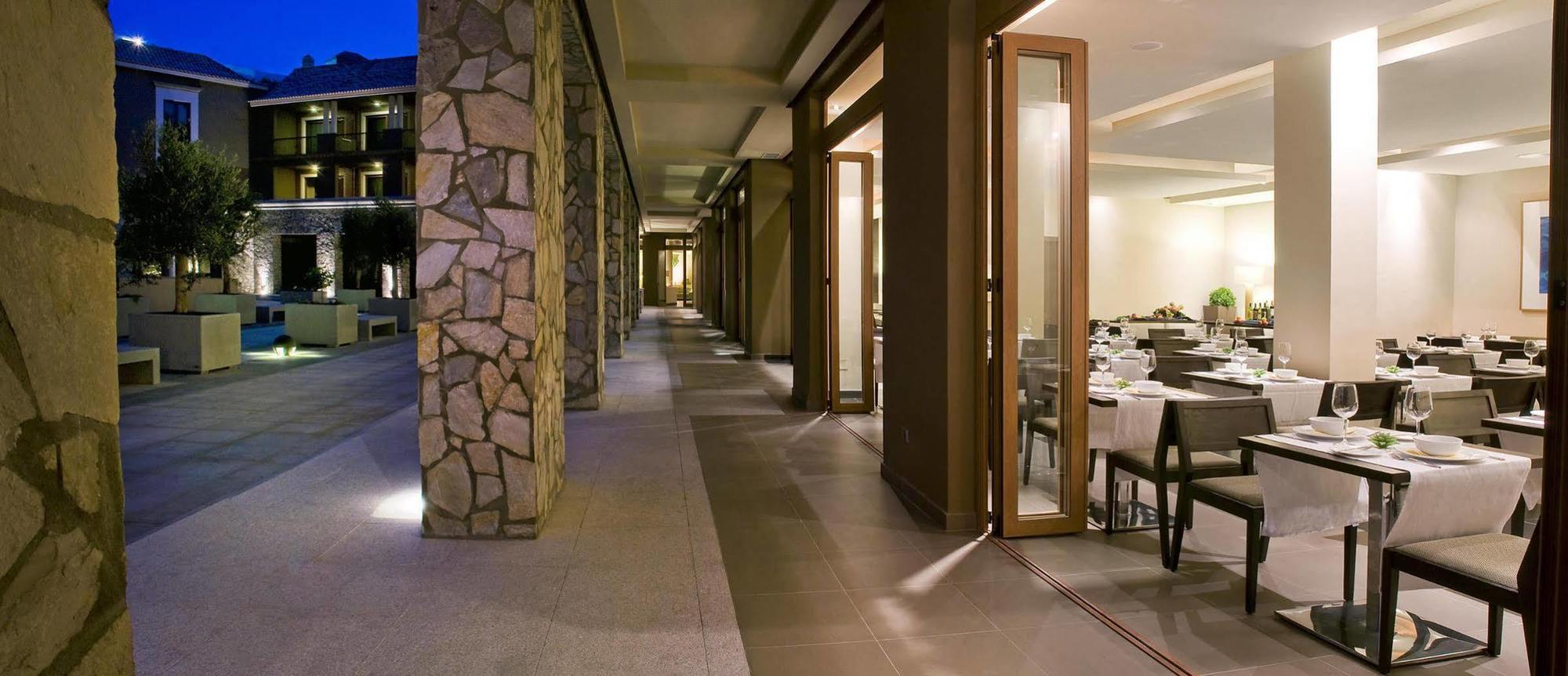 Playa Calera Hotel